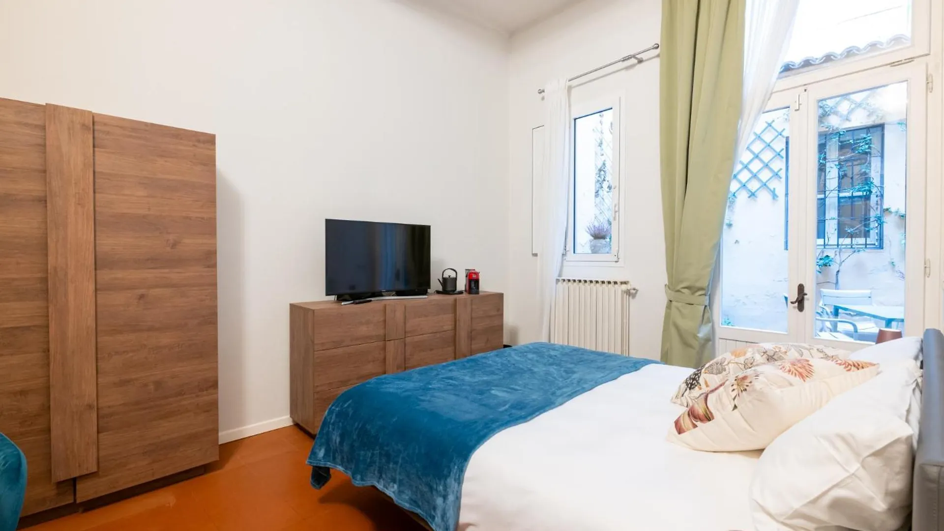 Aldrovandi Suite And Rooms With Private Garden 볼로냐