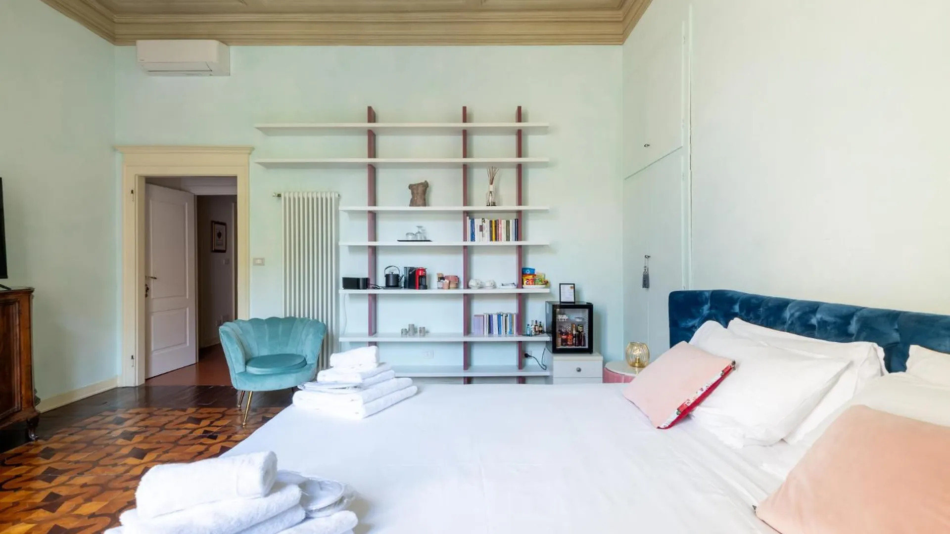 게스트하우스 Aldrovandi Suite And Rooms With Private Garden 볼로냐