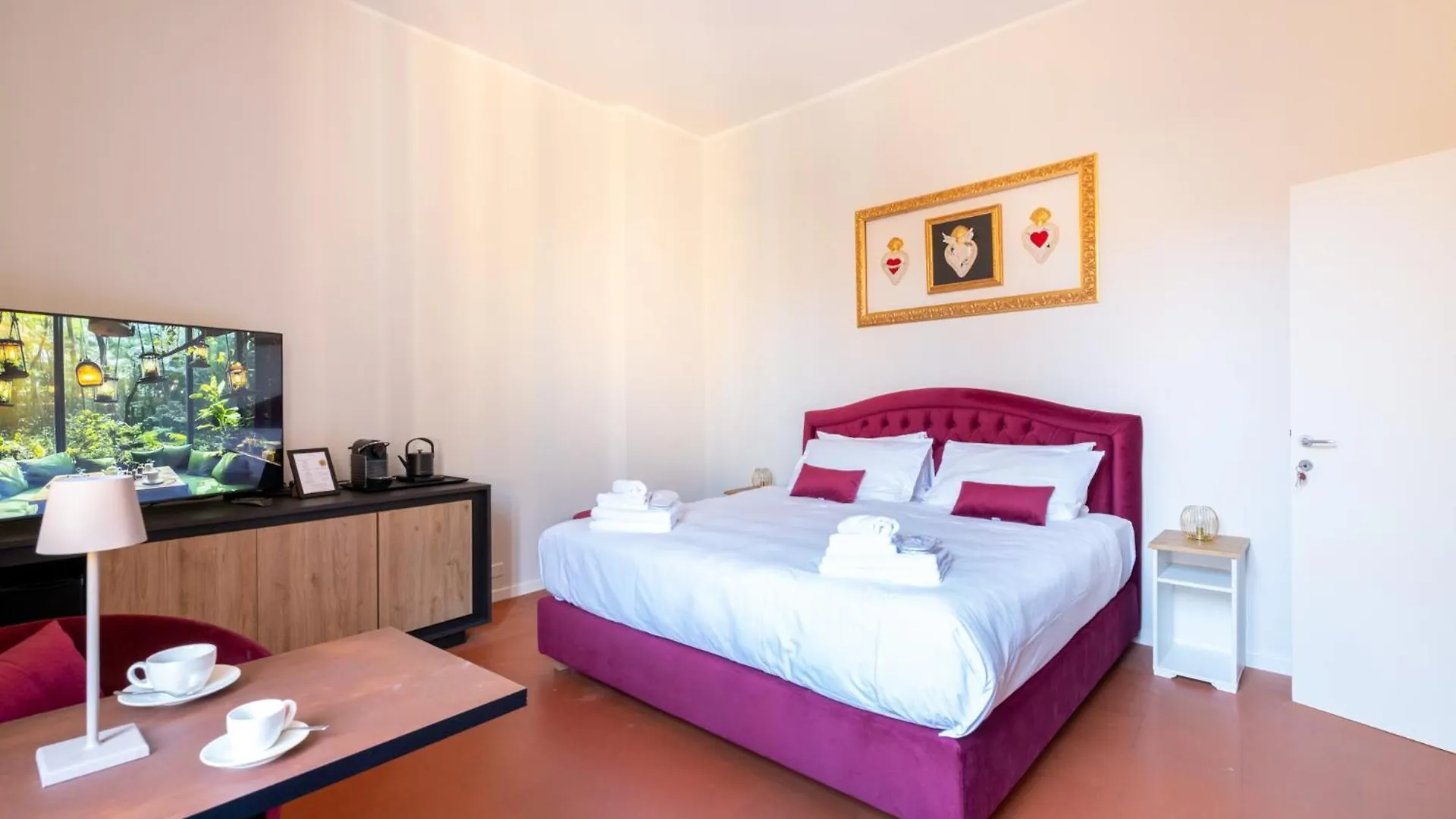 Aldrovandi Suite And Rooms With Private Garden 볼로냐 게스트하우스
