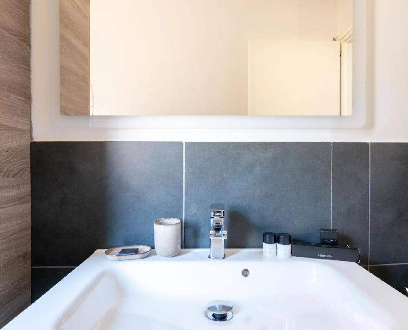 Aldrovandi Suite And Rooms With Private Garden 볼로냐 0*,